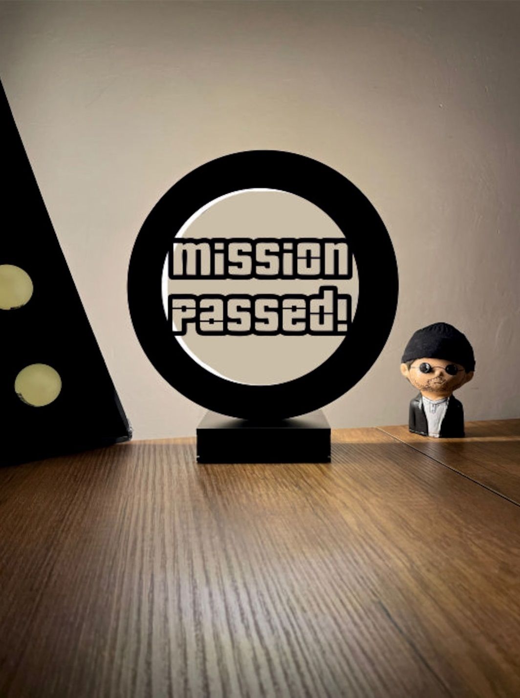 GTA Mission Passed Led Masa Lambası Ahşap