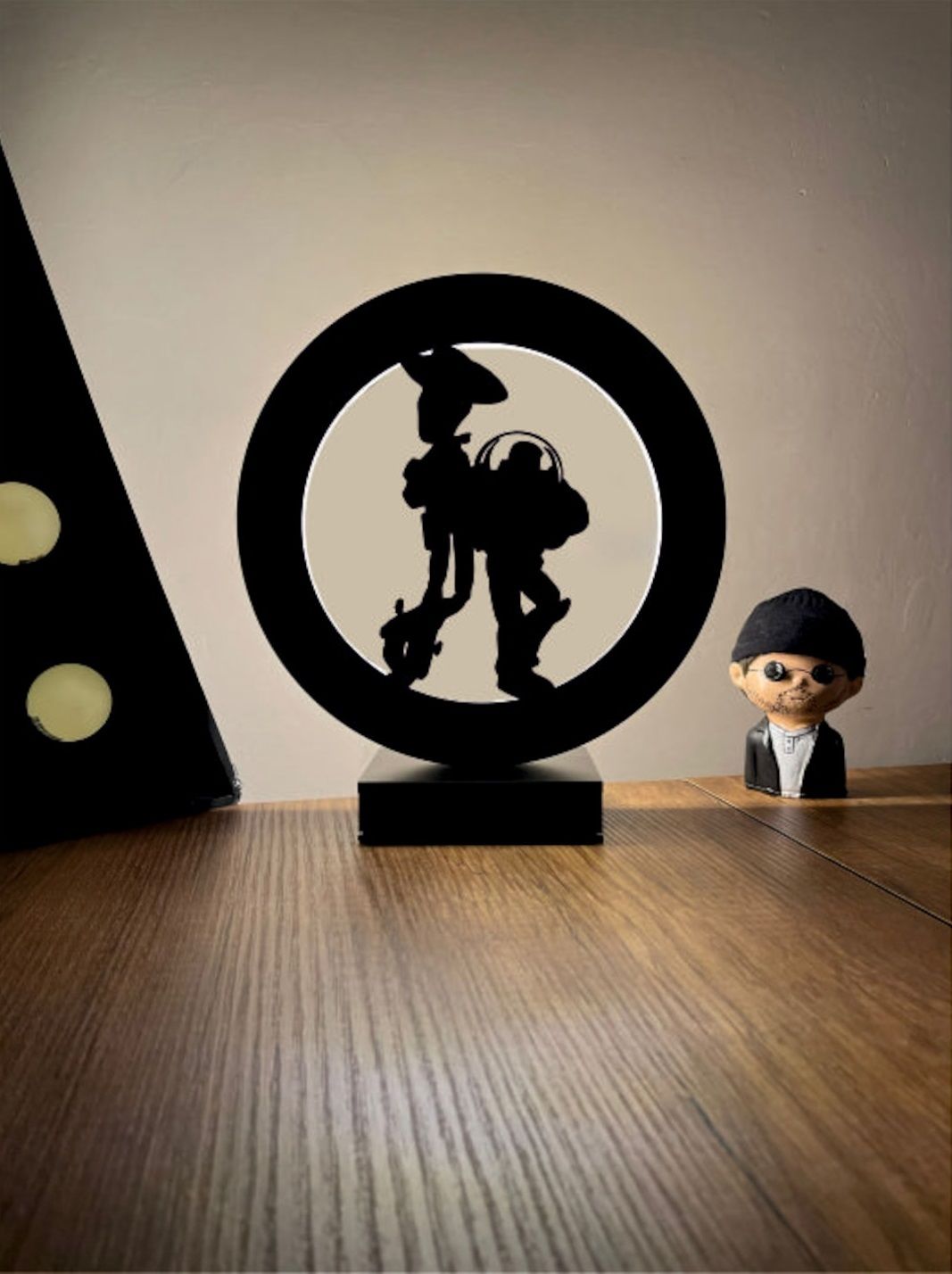 Oyuncak Hikayesi Woody ve Buzz Işık Yılı Silüeti Led Masa Lambası Ahşap