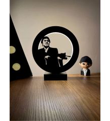 Scarface - Yaralı Yüz Silüeti Led Masa Lambası Ahşap
