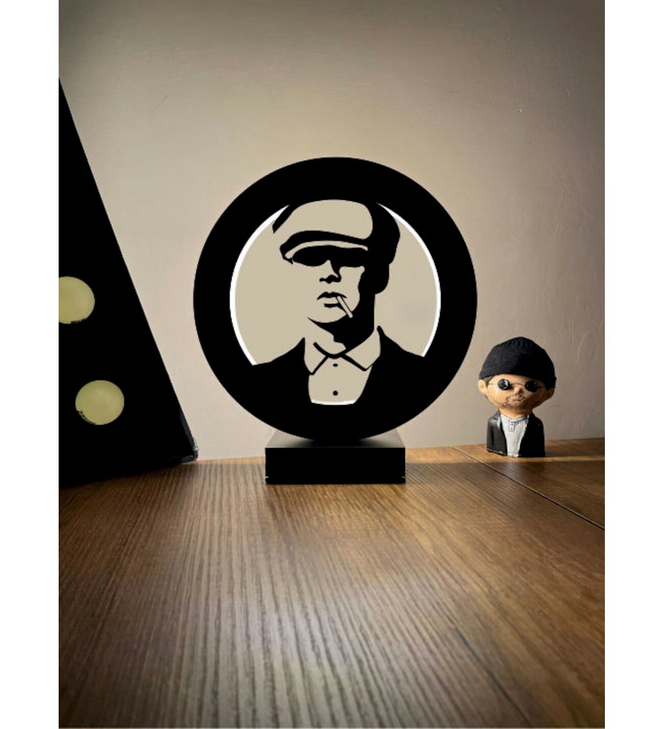 Peaky Blinders - Thomas Shelby Silüeti Led Masa Lambası Ahşap