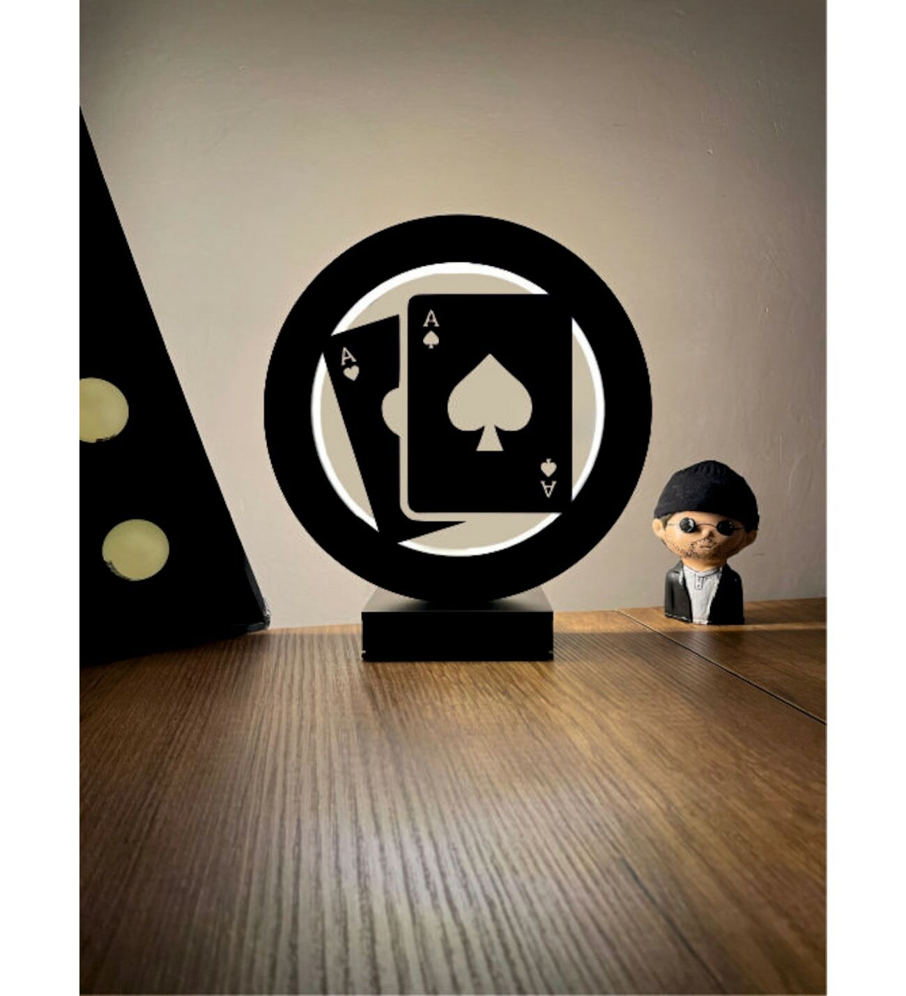 Poker İskambil Kart Tasarım Led Masa Lambası Ahşap