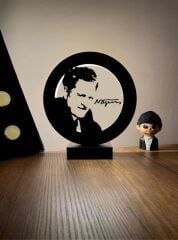 Nazım Hikmet Ran Silüeti ve İmzası Led Masa Lambası Ahşap