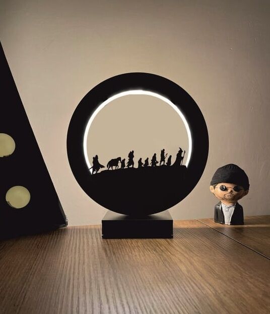 Yüzüklerin Efendisi Siluet Led Masa Lambası Ahşap