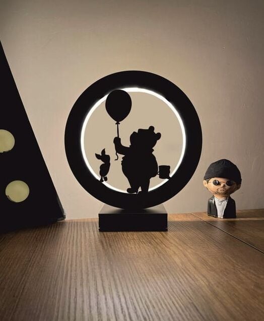 Winnie The Pooh Piglet Siluet Led Masa Lambası Ahşap